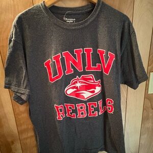 Champion NCAA UNLV Rebels Logo Short Sleeve T-Shirt Men’s Size Large
